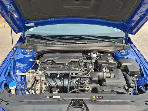 Used 2024 Hyundai Elantra SEL FWD image 29