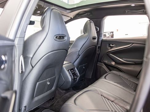 Used 2021 Aston Martin DBX AWD/4WD image 34