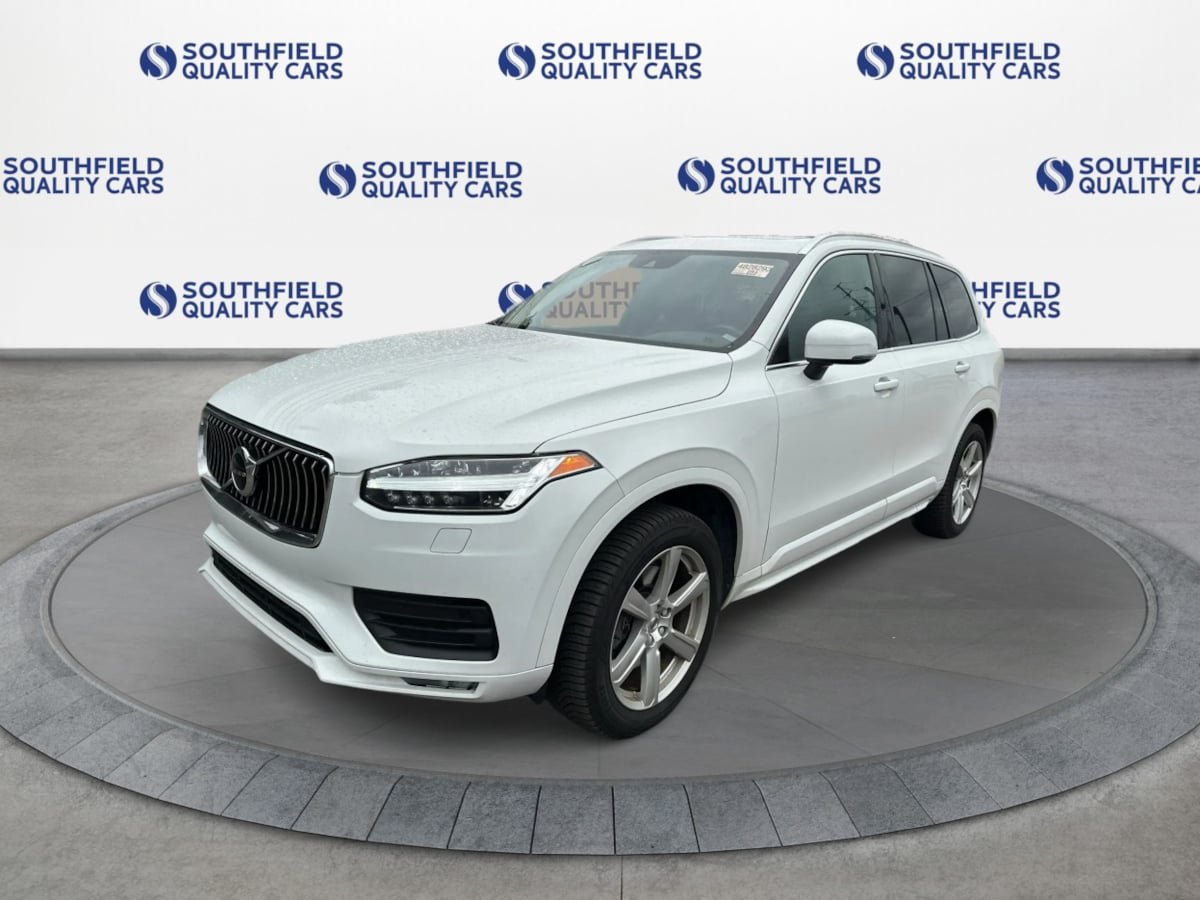 Used 2022 Volvo XC90 T5 Momentum AWD/4WD image 2