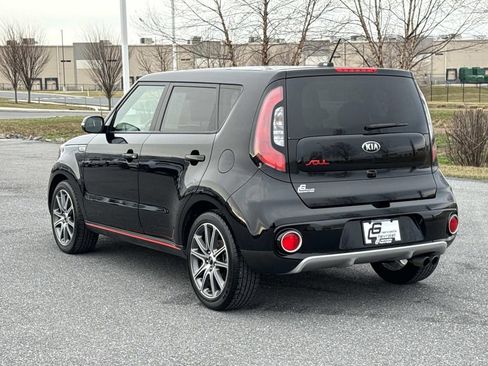 Used 2017 Kia Soul ! FWD image 27