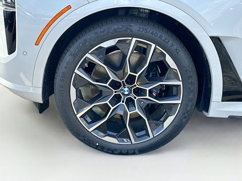 New 2026 BMW X7 xDrive40i w/ M Sport Package image 23