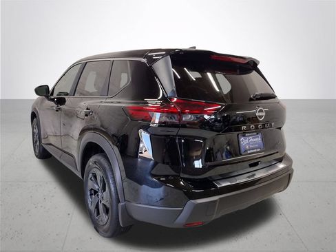 Used 2026 Nissan Rogue SV w/ Cold Weather Package AWD/4WD image 12