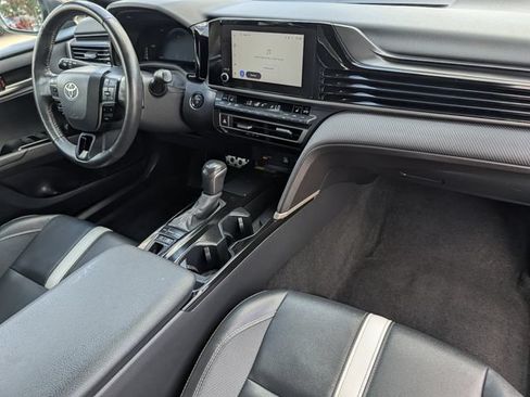 Used 2025 Toyota Camry SE w/ Convenience Package AWD/4WD image 31