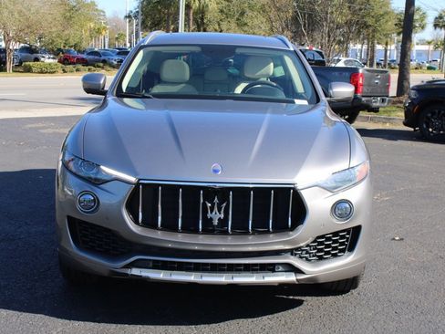 Used 2017 Maserati Levante S image 6