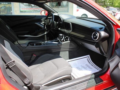 Used 2022 Chevrolet Camaro LT RWD image 20