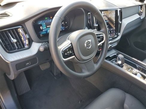 Certified 2025 Volvo XC60 B5 Plus image 17