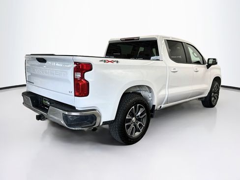 Used 2024 Chevrolet Silverado 1500 LT AWD/4WD image 9