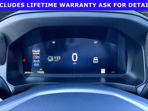 Used 2025 Ford Explorer Active RWD image 17