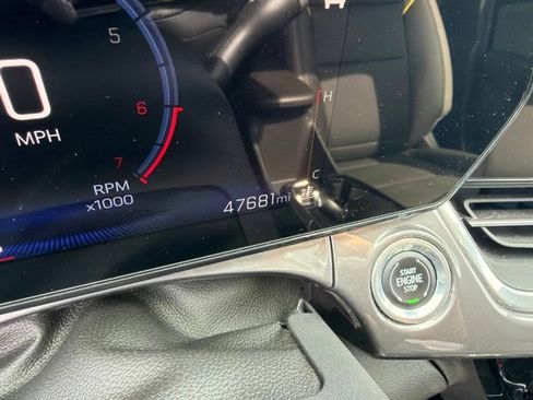 Used 2024 Chevrolet Trax ACTIV w/ Sunroof Package FWD image 5