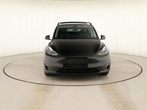 Used 2023 Tesla Model Y Performance AWD/4WD image 11