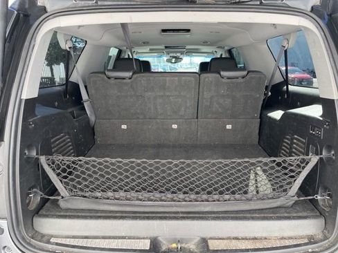 Used 2019 Chevrolet Suburban Premier image 7