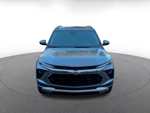 Used 2025 Chevrolet TrailBlazer LT image 4