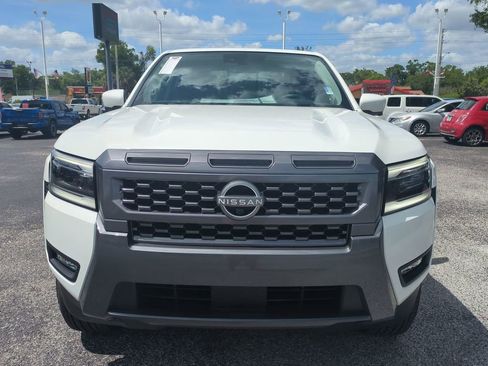 New 2025 Nissan Frontier SL image 9