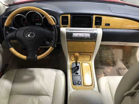 Used 2004 Lexus SC 430 Convertible RWD image 14