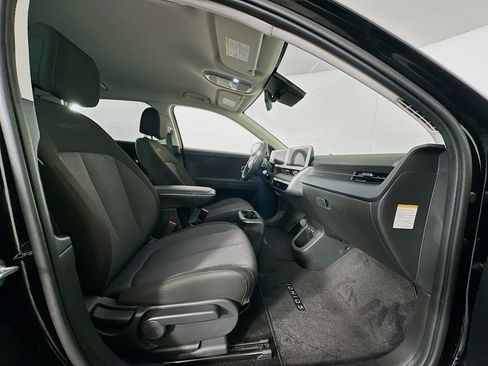 Used 2024 Hyundai Ioniq 5 SEL image 31