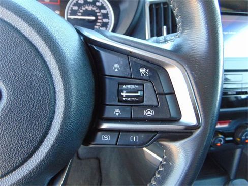 Used 2020 Subaru Forester Premium image 17