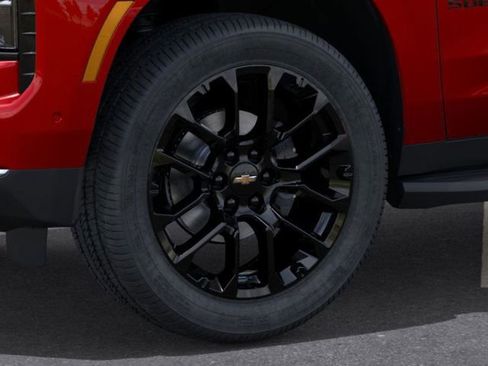 New 2026 Chevrolet Suburban LT w/ Comfort Package image 9
