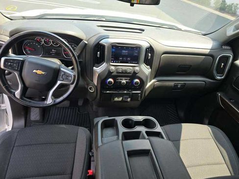 Used 2021 Chevrolet Silverado 1500 LT RWD image 5