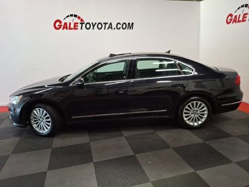 Used 2017 Volkswagen Passat 1.8T SE FWD image 9