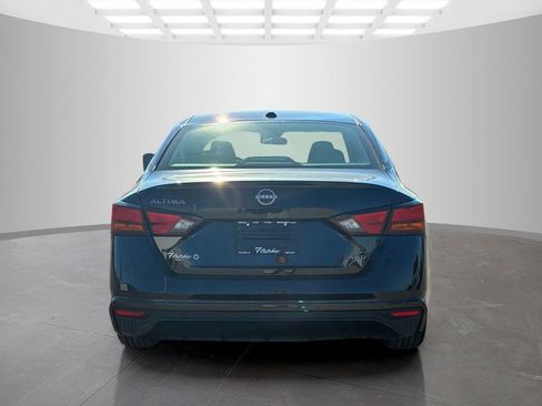 Used 2025 Nissan Altima 2.5 SV image 6