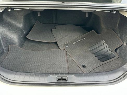 Certified 2024 Nissan Altima 2.5 SR w/ SR Premium Package AWD/4WD image 16