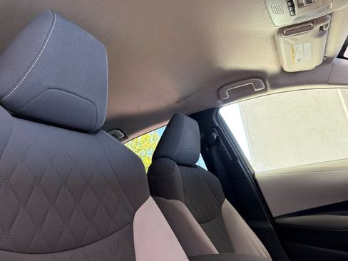 Used 2022 Toyota Corolla LE FWD image 16
