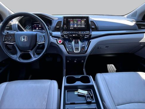 Used 2023 Honda Odyssey Elite image 16