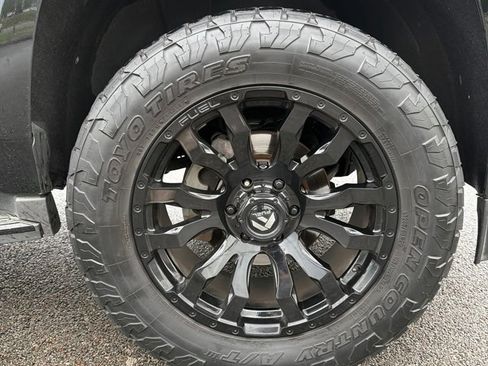 Used 2016 GMC Yukon SLT AWD/4WD image 14