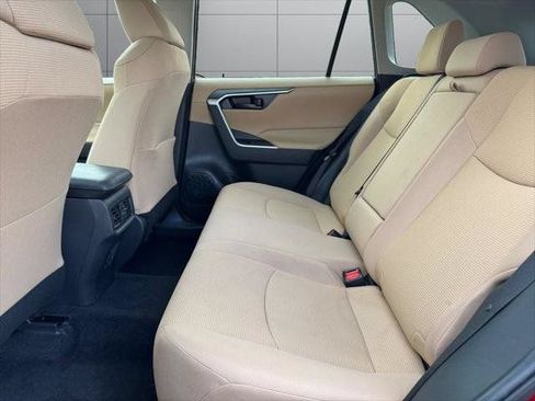 Certified 2023 Toyota RAV4 LE AWD/4WD image 46