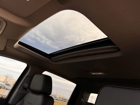 New 2026 GMC Sierra 1500 Denali w/ Denali Reserve Package image 18