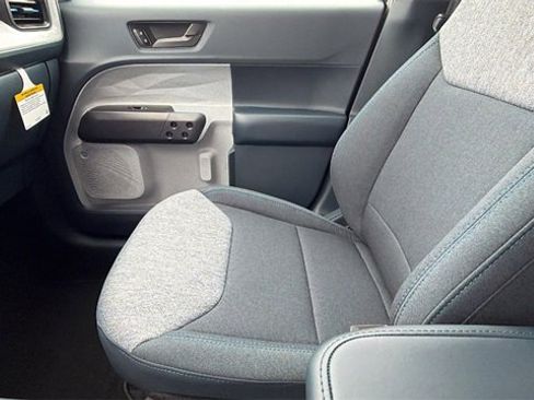 New 2025 Ford Maverick XLT image 23