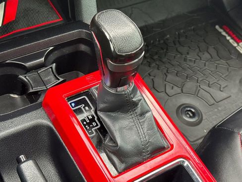 Used 2019 Toyota Tacoma TRD Off-Road AWD/4WD image 20