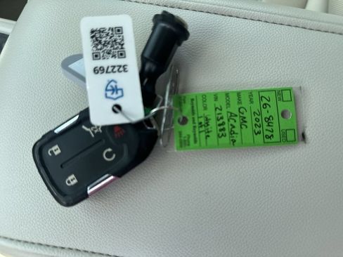 Used 2023 GMC Acadia Denali AWD/4WD image 22