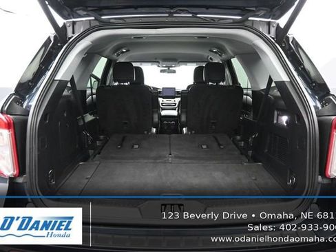 Used 2022 Ford Explorer XLT w/ Equipment Group 202A AWD/4WD image 39