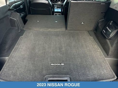 Used 2023 Nissan Rogue SV w/ SV Premium B Package FWD image 17