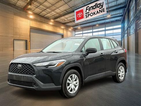 Used 2025 Toyota Corolla Cross L image 1