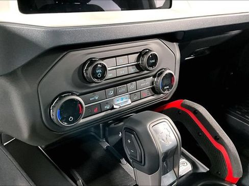 New 2026 Ford Bronco Heritage Edition AWD/4WD image 12