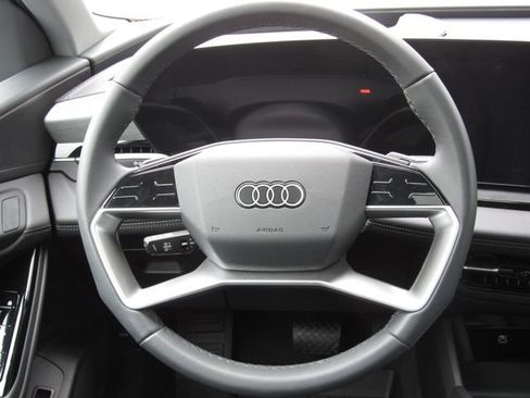 Used 2025 Audi Q6 e-tron Prestige AWD/4WD image 26