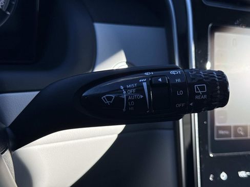 Used 2024 Hyundai Tucson Limited image 11