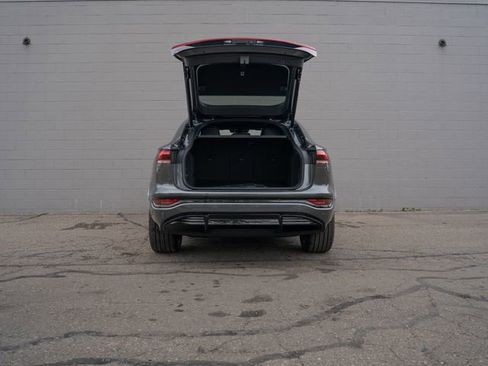 New 2027 Audi SQ6 e-tron Premium Plus AWD/4WD image 6