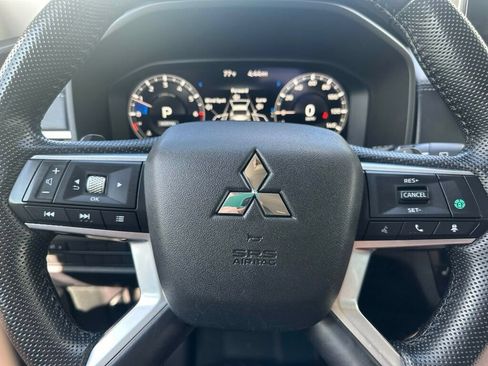 Used 2022 Mitsubishi Outlander SEL AWD/4WD image 13