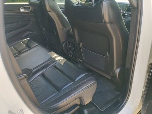 Used 2021 Jeep Grand Cherokee Limited w/ Premium Lighting Group AWD/4WD image 17
