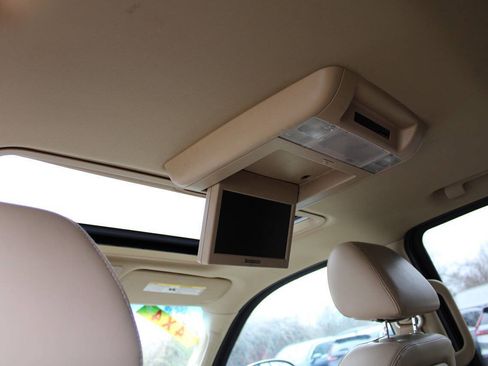 Used 2009 Cadillac Escalade AWD image 31