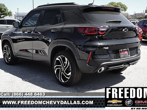 New 2026 Chevrolet TrailBlazer RS w/ Convenience Package FWD image 5