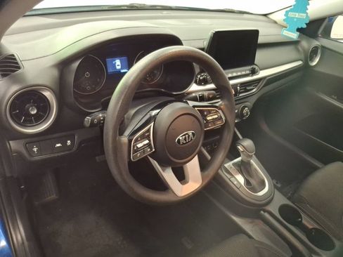 Used 2021 Kia Forte LXS FWD image 17