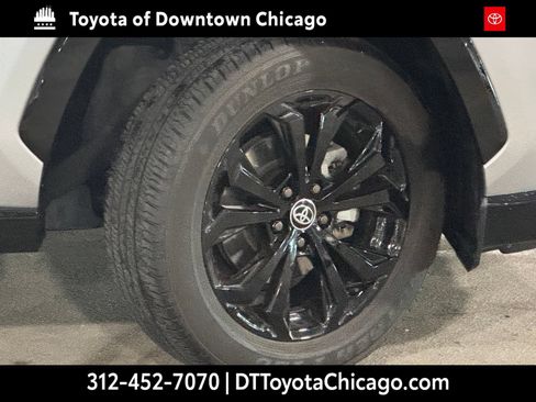 Used 2024 Toyota RAV4 SE AWD/4WD image 2