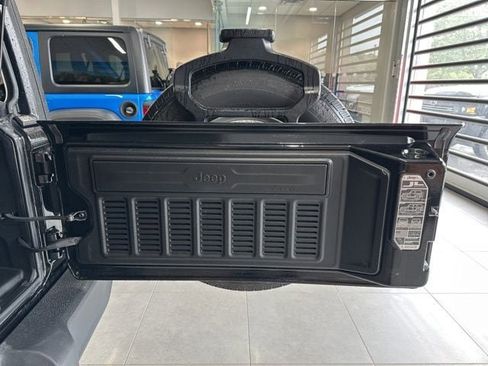 Used 2020 Jeep Wrangler Unlimited Sport S image 43