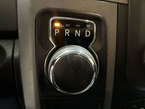 Used 2020 RAM 1500 Tradesman w/ Chrome Appearance Group RWD image 14