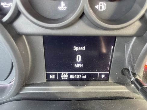 Used 2022 Chevrolet Silverado 1500 Custom image 2