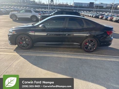 Used 2019 Volkswagen Jetta GLI image 8